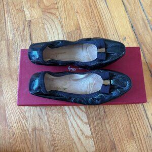 Salvatore Ferragamo ballet flats - size 6